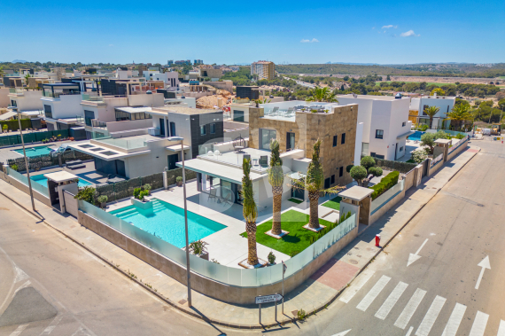 Villa - Resale - Orihuela Costa - Campoamor