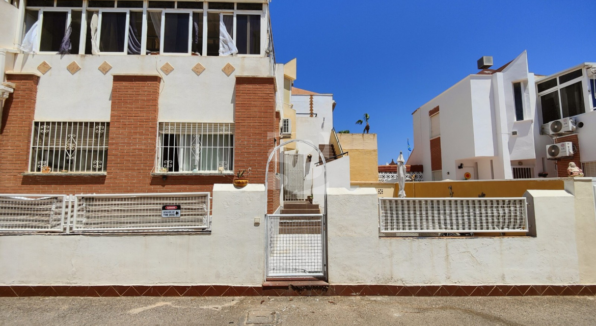 Row house · Resale TORREVIEJA · Los Altos