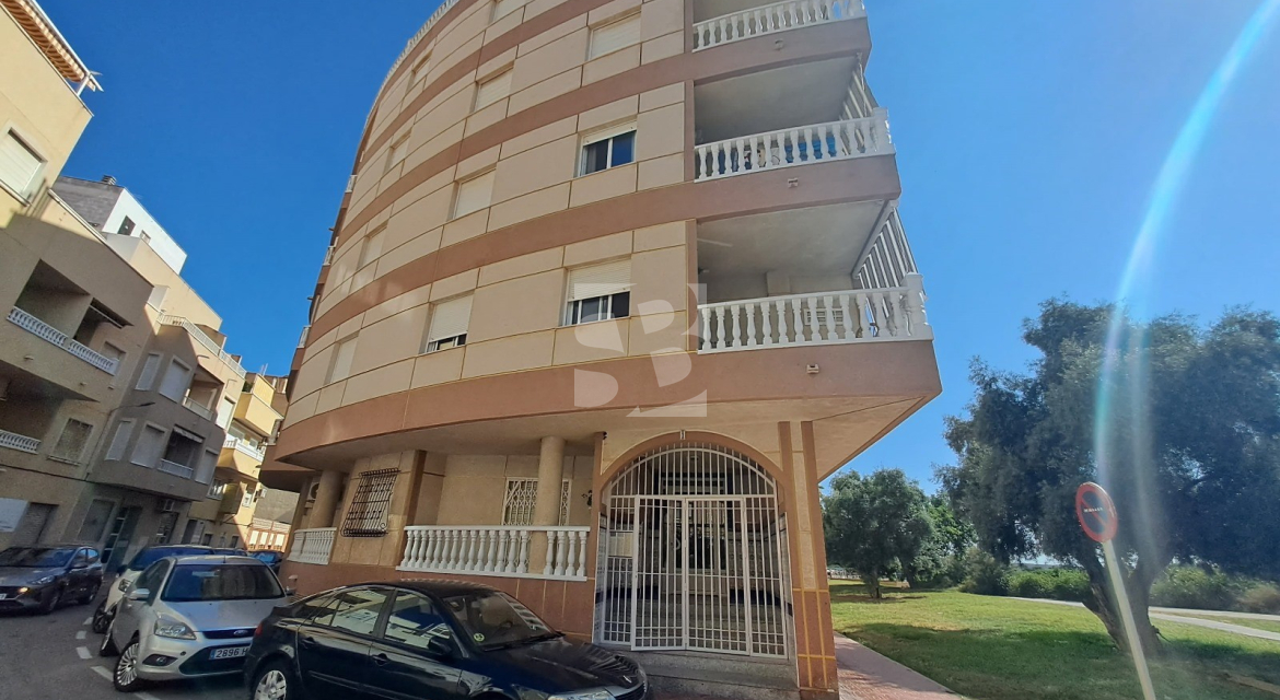 Apartment · Odsprzedaż TORREVIEJA · La Mata Pueblo