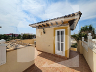 Villa · Resale ORIHUELA COSTA · La Zenia