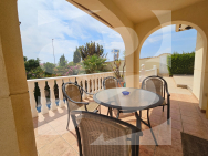 Villa · Resale ORIHUELA COSTA · La Zenia