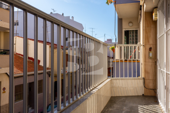 Апартамент - Продажа - Torrevieja Centro - Torrevieja