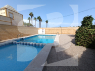 Row house · Resale TORREVIEJA · Carrefour Area