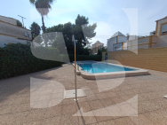 Row house · Resale TORREVIEJA · Carrefour Area