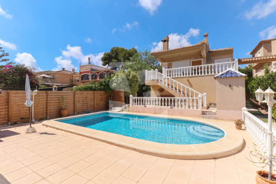 Villa - Segunda Mano - TORREVIEJA - Los Balcones