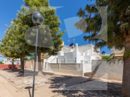 Detached house · Resale TORREVIEJA · Carrefour Area