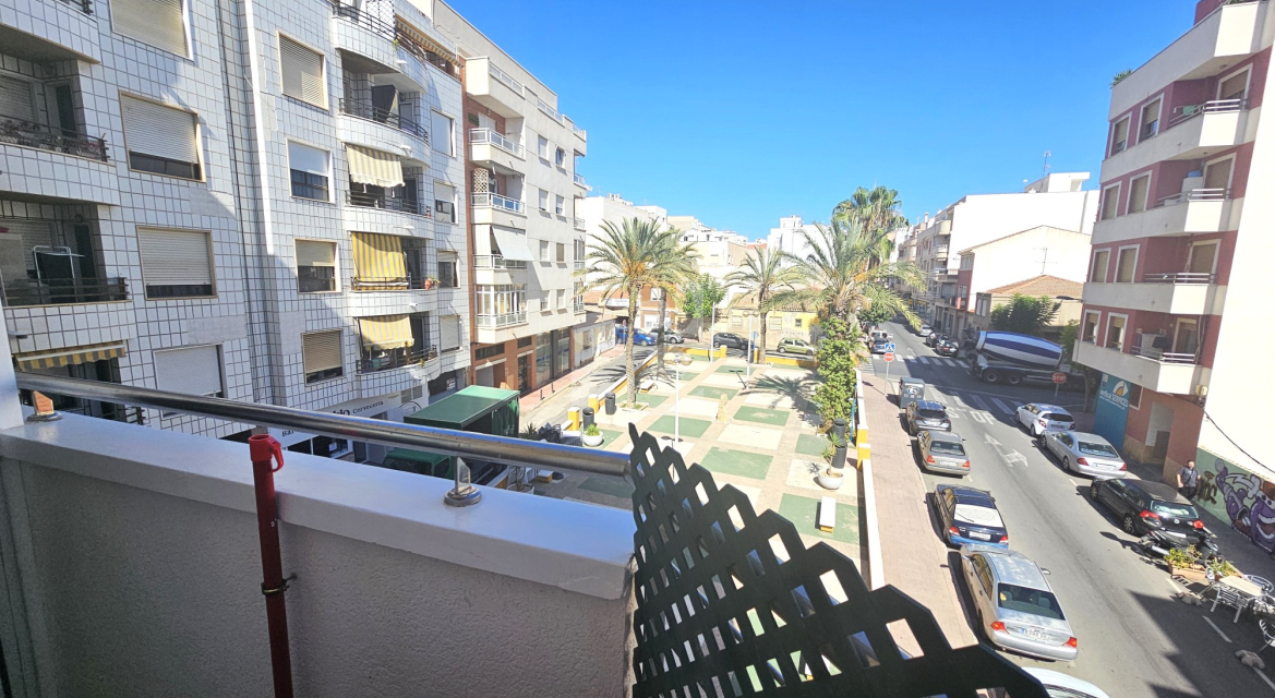 Apartment · Odsprzedaż TORREVIEJA · Centro