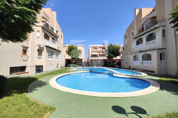 Apartment - Odsprzedaż - TORREVIEJA - 