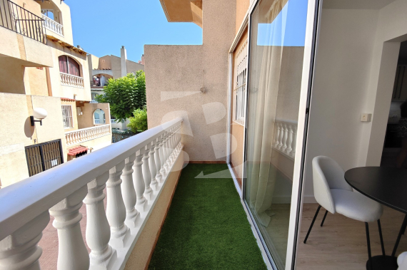 Apartment - Odsprzedaż - TORREVIEJA - 