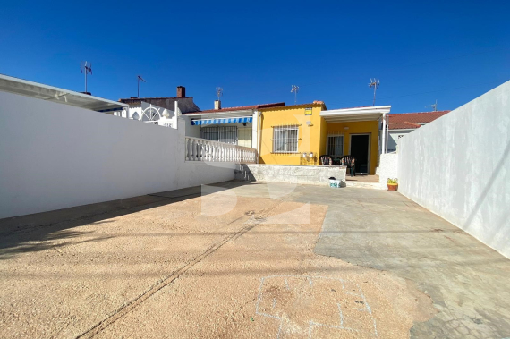 Bungalow - Odsprzedaż - TORREVIEJA - 