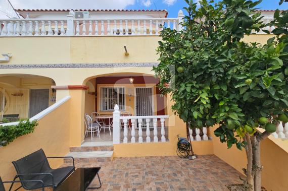 Townhouse - Odsprzedaż - ORIHUELA COSTA - 