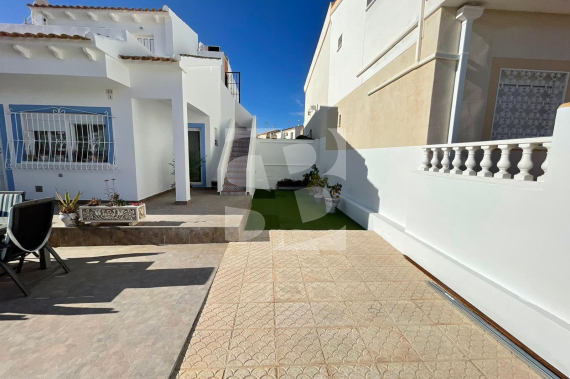 Вилла - Продажа - ORIHUELA COSTA - Playa Flamenca