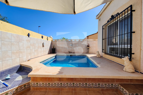 Chalet - Resale - TORREVIEJA - Los Frutales