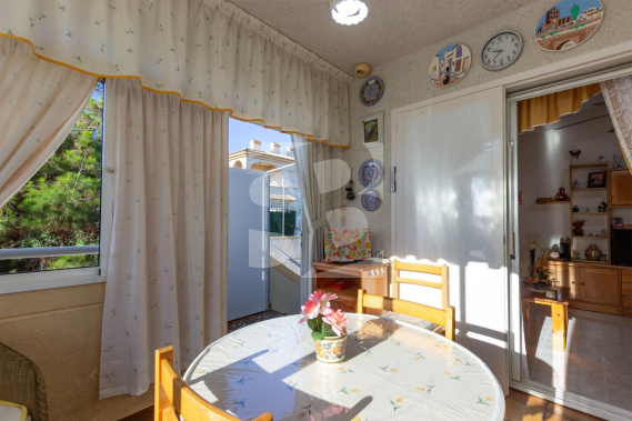 Bungalow - Odsprzedaż - TORREVIEJA - 