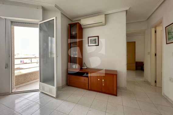 Apartment - Odsprzedaż - TORREVIEJA - 