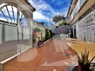 Villa · Resale ORIHUELA COSTA · Villamartin