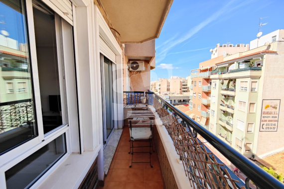 Apartment - Odsprzedaż - TORREVIEJA - Centro