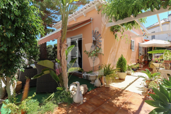 Бунгало - Продажа - TORREVIEJA - Los Altos