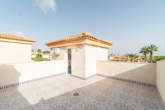 Смежный дом - Продажа - TORREVIEJA - Los Altos