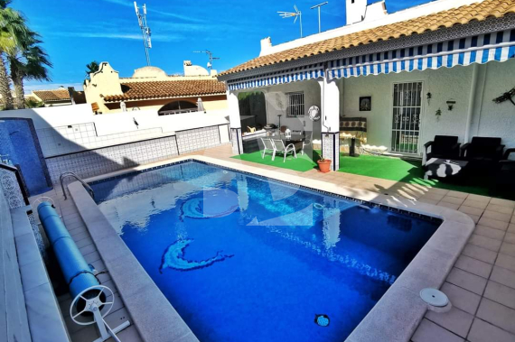 Вилла - Продажа - ORIHUELA COSTA - Villamartin