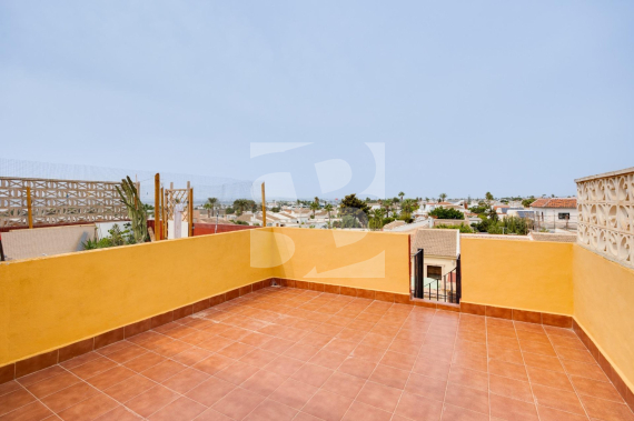 Апартамент - Продажа - TORREVIEJA - Chaparral