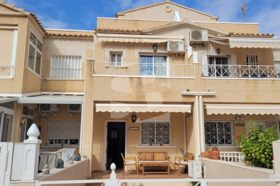 Смежный дом - Продажа - TORREVIEJA - Torreta-Florida