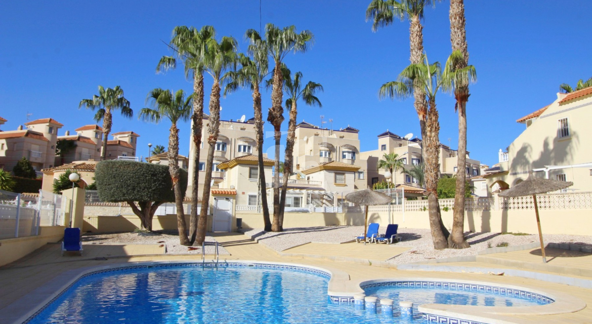 Bungalow · Segunda Mano ORIHUELA COSTA · Villamartin