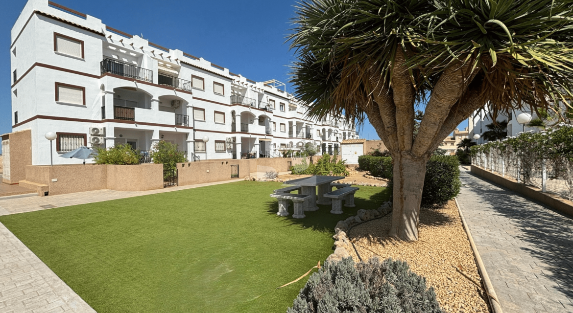 Bungalows Planta Baja · Resale ORIHUELA COSTA · Punta Prima