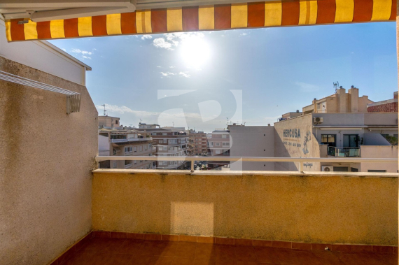 Bерхний этаж - Продажа - TORREVIEJA - Centro