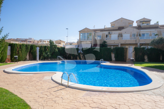 Row house - Resale - TORREVIEJA - Centro