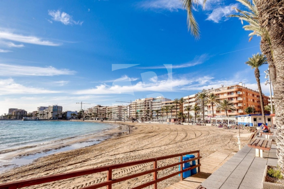 Apartment - Resale - TORREVIEJA - Center