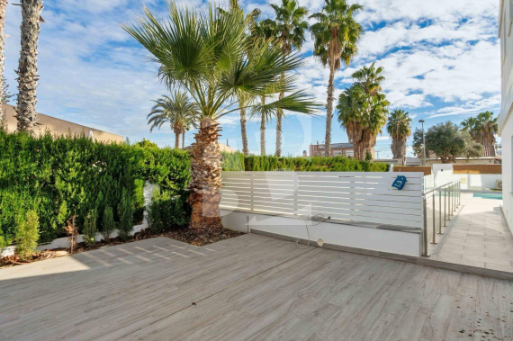Villa - Segunda Mano - TORREVIEJA - Los Balcones