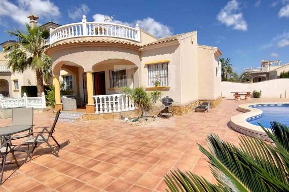 Villa - Segunda Mano - LOS MONTESINOS - La Herrada