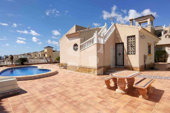 Villa - Segunda Mano - LOS MONTESINOS - La Herrada