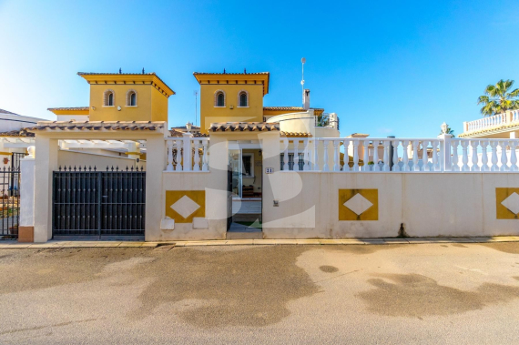 Villa - Segunda Mano - ORIHUELA COSTA - Los Altos