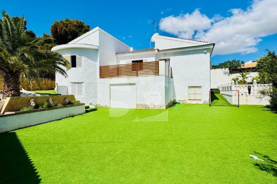 Villa - Resale - TORREVIEJA - Los Balcones