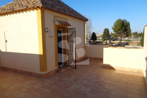 DOM RZĘDOWY - Odsprzedaż - TORREVIEJA - 