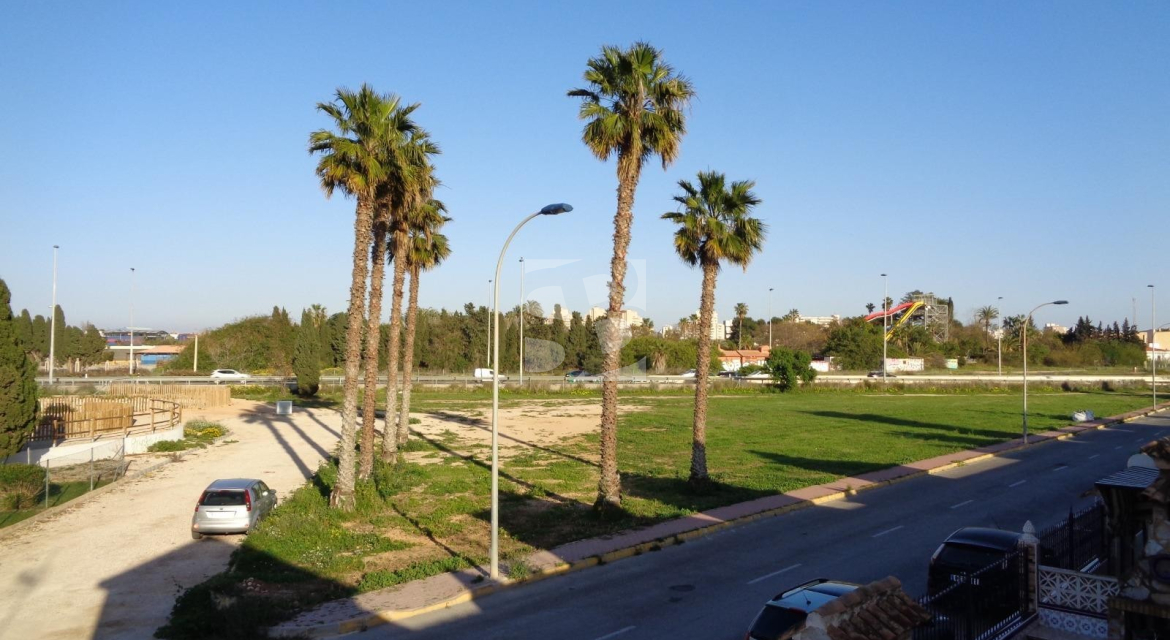 Mitoyen · La Revente TORREVIEJA · Zone Carrefour