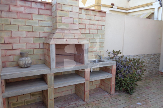 DOM RZĘDOWY - Odsprzedaż - TORREVIEJA - 