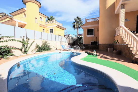 Villa - La Revente - ORIHUELA - Villamartin