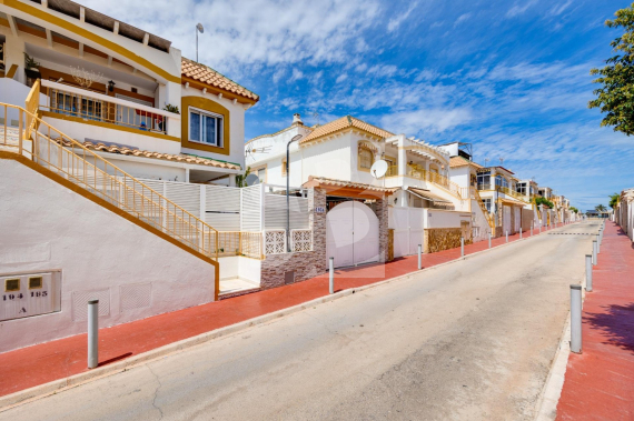 Apartment - Odsprzedaż - TORREVIEJA - Centro