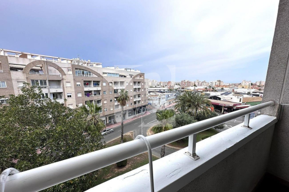 Apartamento - Segunda Mano - TORREVIEJA - Centro