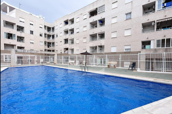 Apartamento - Segunda Mano - TORREVIEJA - Centro