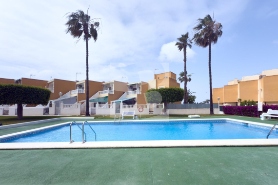 Bungalow - Odsprzedaż - TORREVIEJA - 