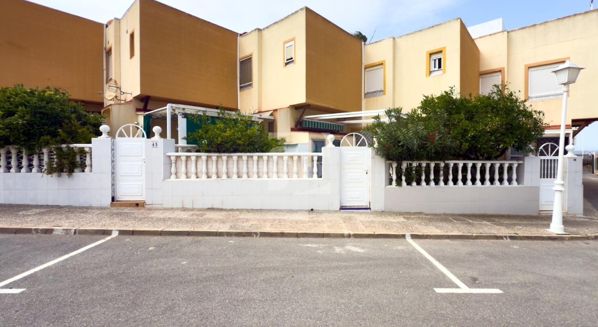 Bungalow · Segunda Mano TORREVIEJA · La Mata