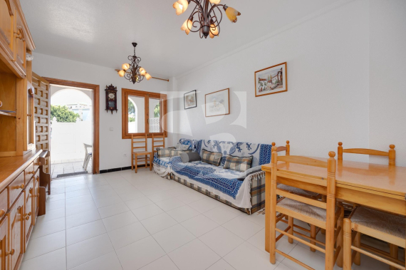 Bungalow - Segunda Mano - TORREVIEJA - La Mata