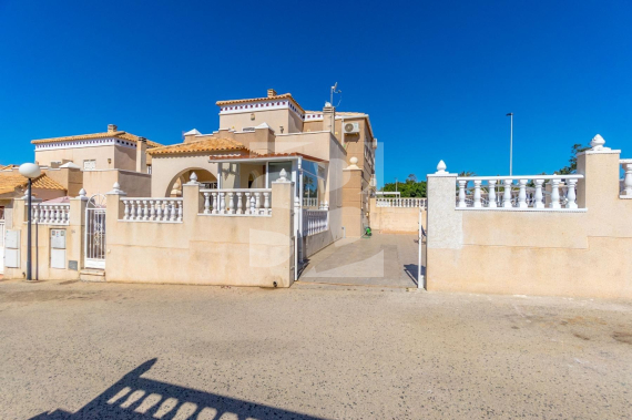 Adosado - Segunda Mano - TORREVIEJA - Aguas Nuevas