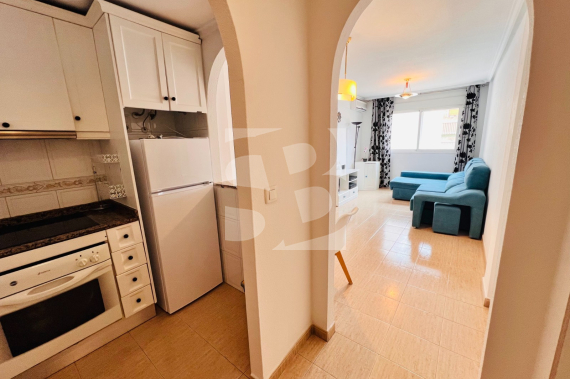 Апартамент - Продажа - TORREVIEJA -  Центр