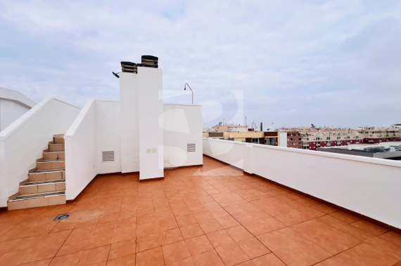 Апартамент - Продажа - TORREVIEJA -  Центр