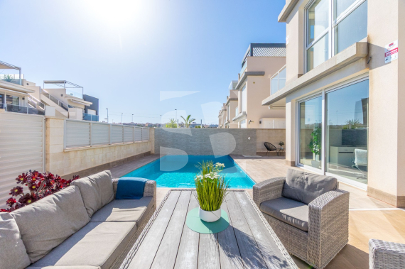 Villa - La Revente - TORREVIEJA - Zona Carrefour